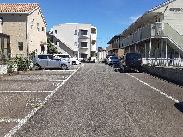 26/30 駐車場