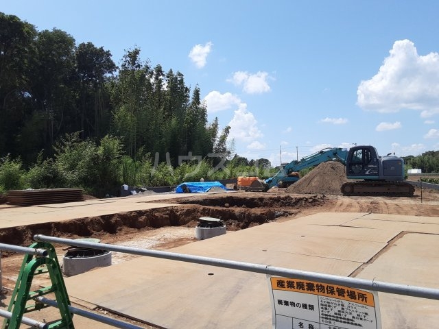16/22 駐車場