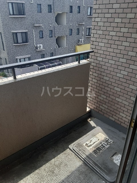 18/25 バルコニー