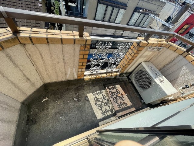 18/30 バルコニー