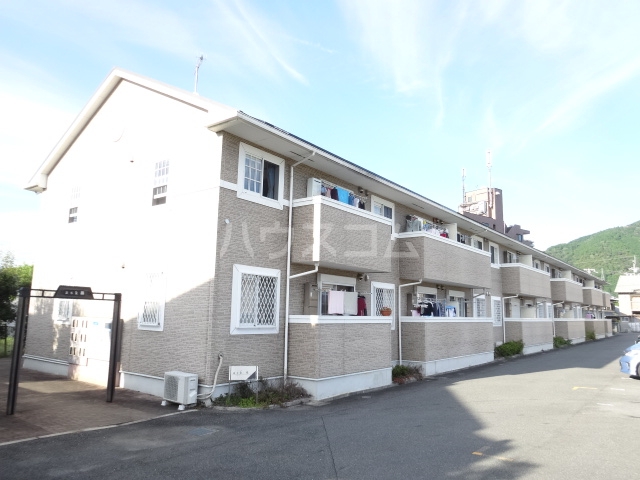 28/30 エントランス