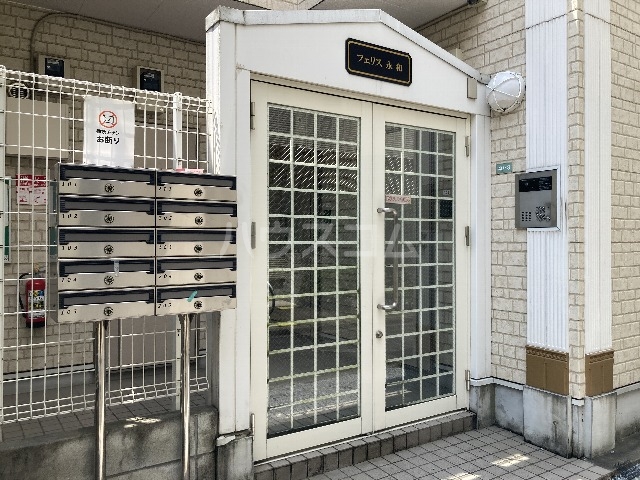 2/3 エントランス