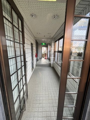 19/22 エントランス