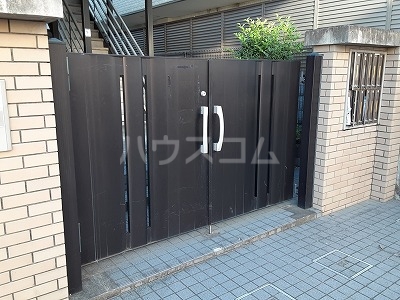 29/30 エントランス