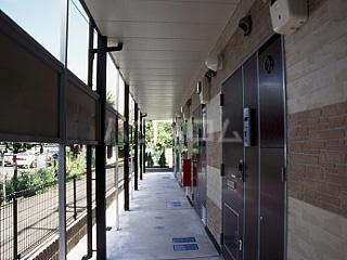 13/15 エントランス