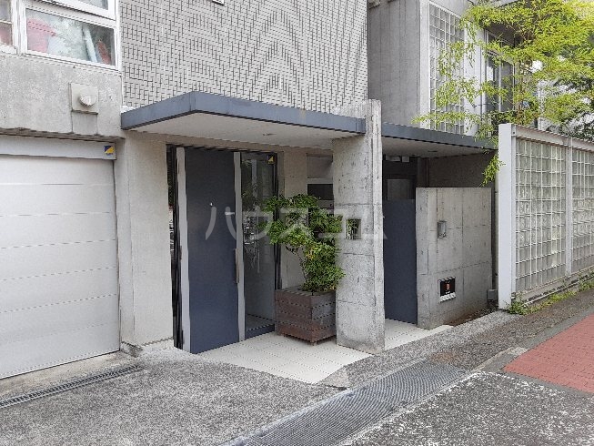 2/6 エントランス