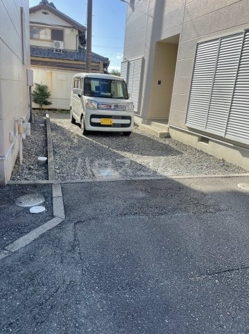 14/21 駐車場