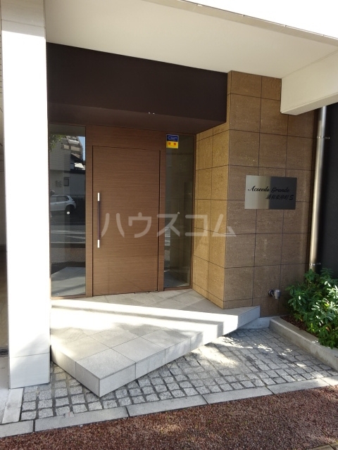 4/10 エントランス