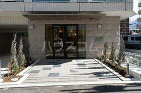 16/22 エントランス