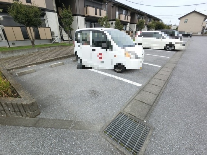 3/3 駐車場