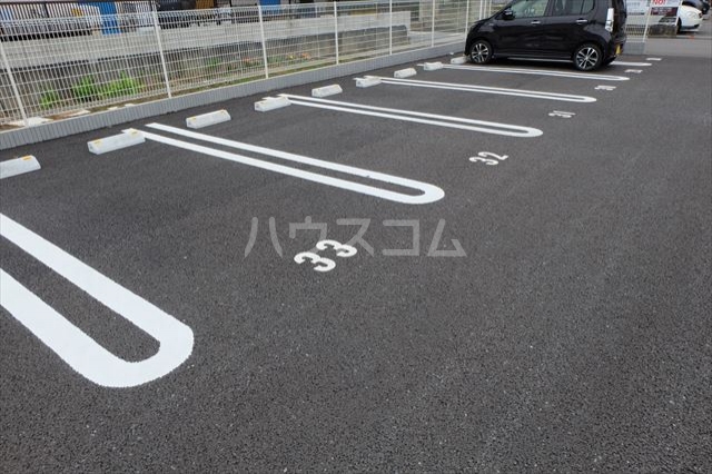 14/20 駐車場