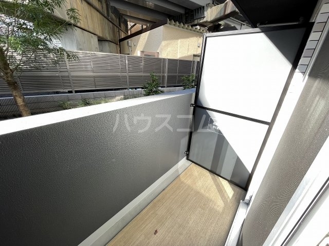 13/30 バルコニー