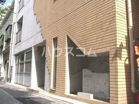 21/26 エントランス