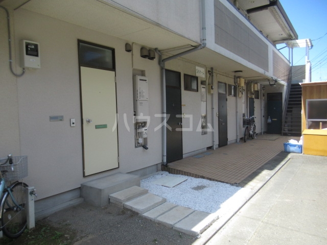 21/29 エントランス