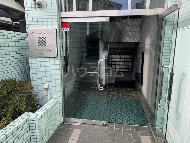 22/29 エントランス