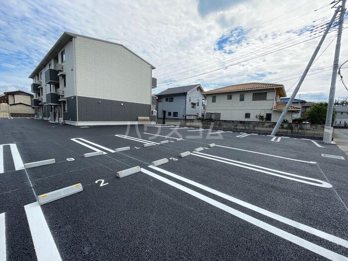 17/27 駐車場