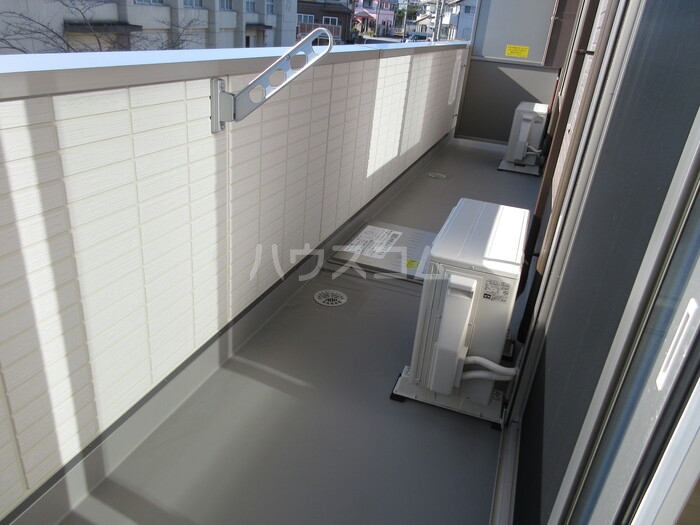 13/19 バルコニー