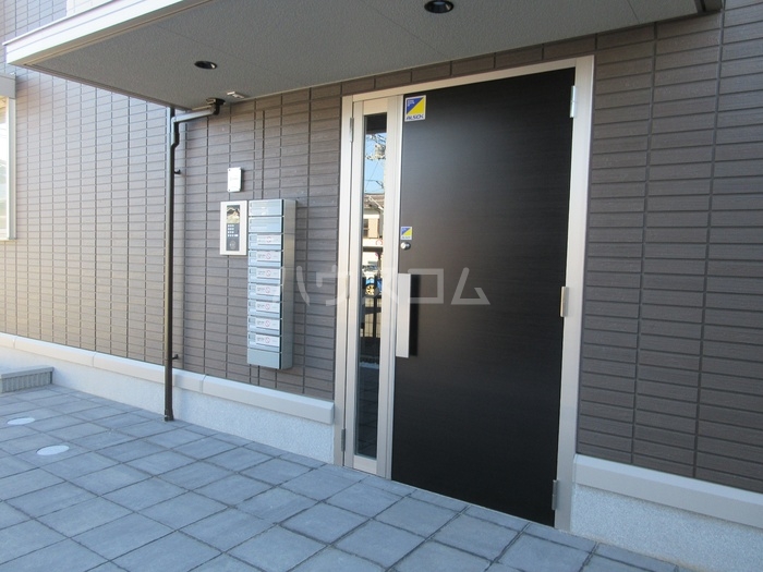 17/19 エントランス