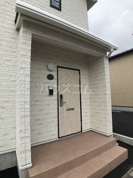 2/4 エントランス