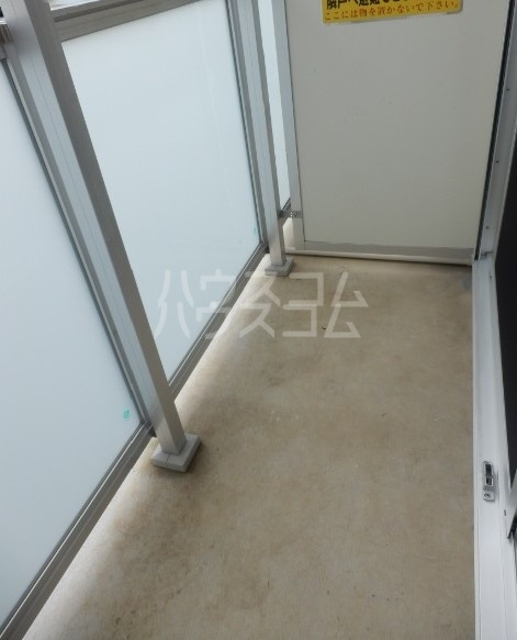 17/28 バルコニー