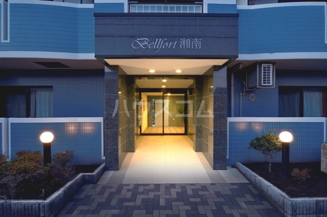 25/30 エントランス