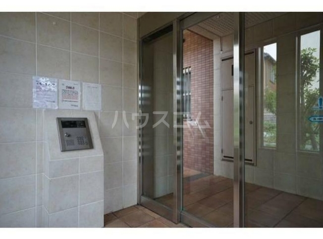 16/24 エントランス