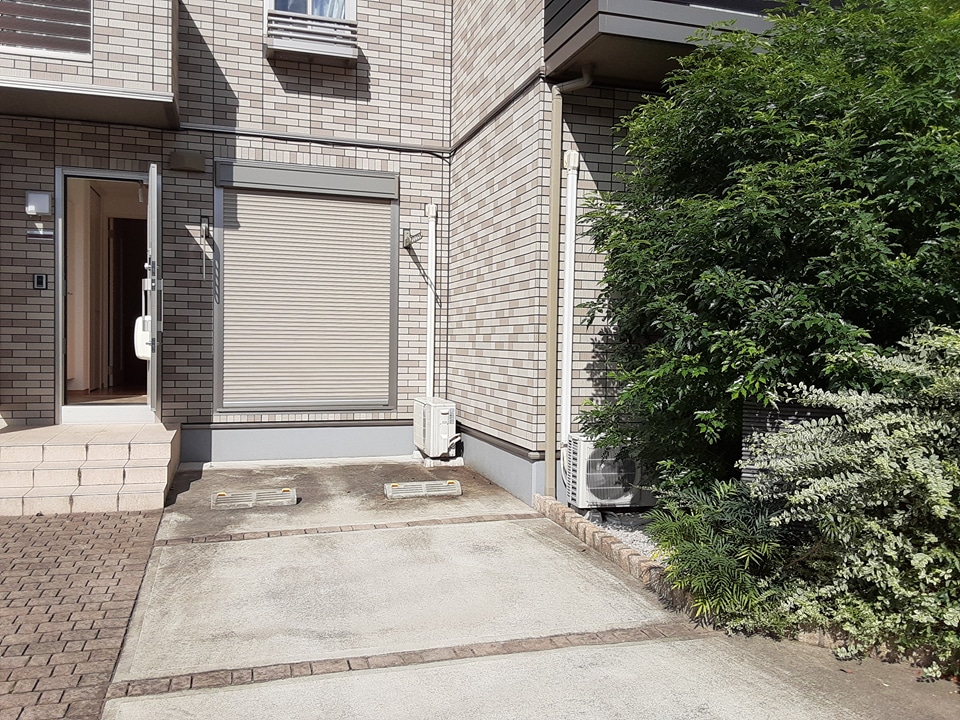 18/29 エントランス