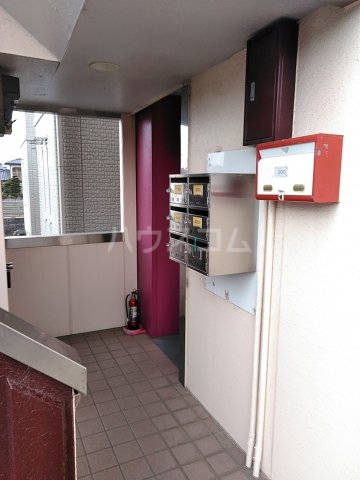 18/24 エントランス