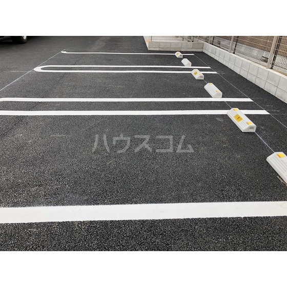 2/7 駐車場