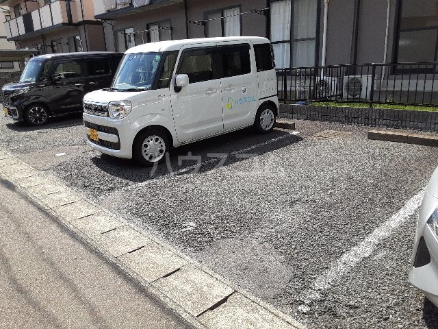 19/26 駐車場