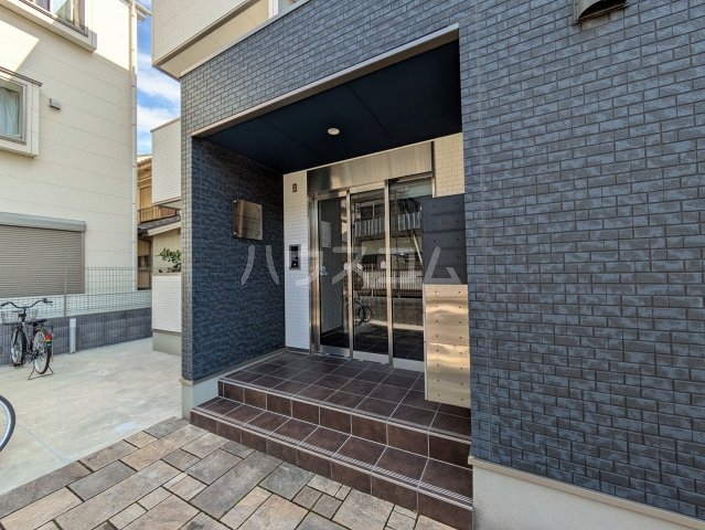 29/30 エントランス