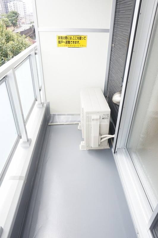 13/28 バルコニー