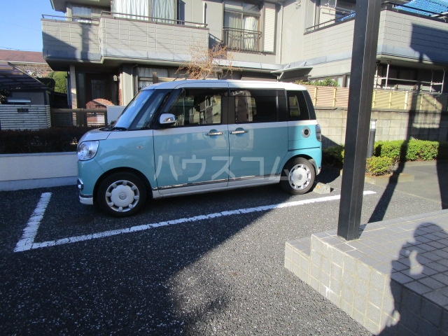 25/30 駐車場
