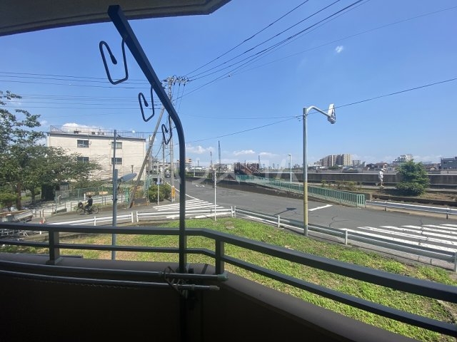 22/28 バルコニー