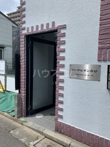 29/30 エントランス