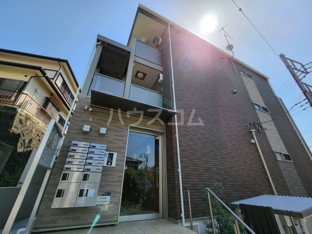 18/24 エントランス