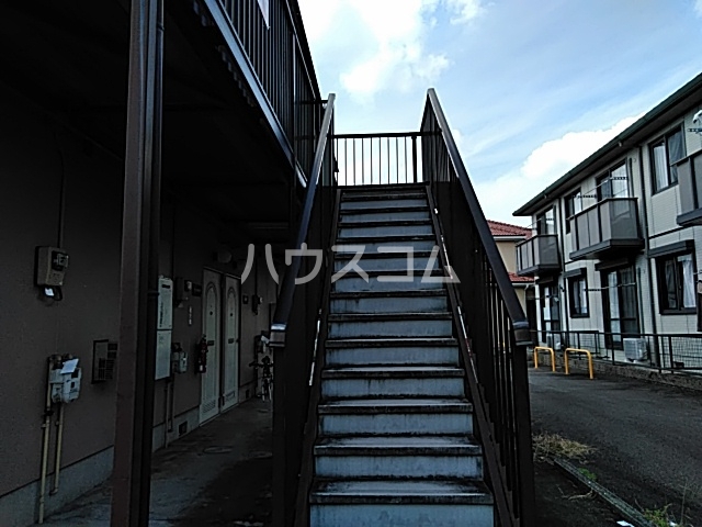 19/27 エントランス