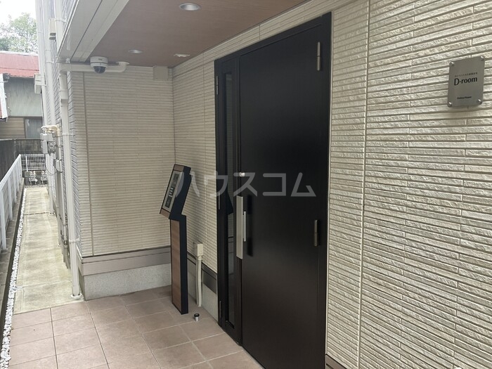 14/17 エントランス