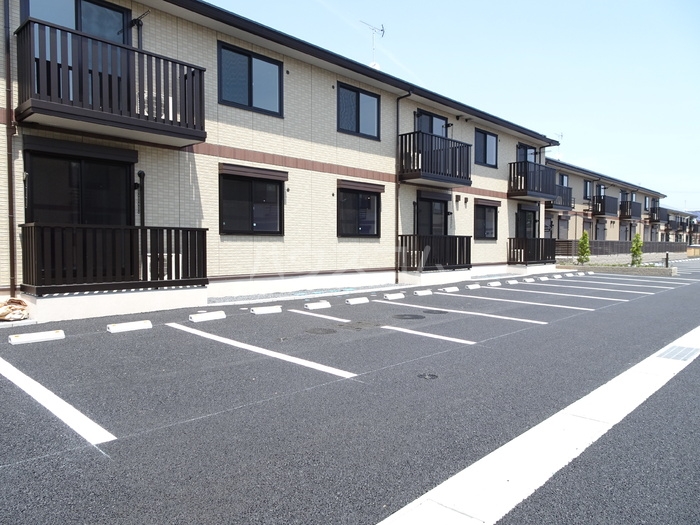 17/27 駐車場