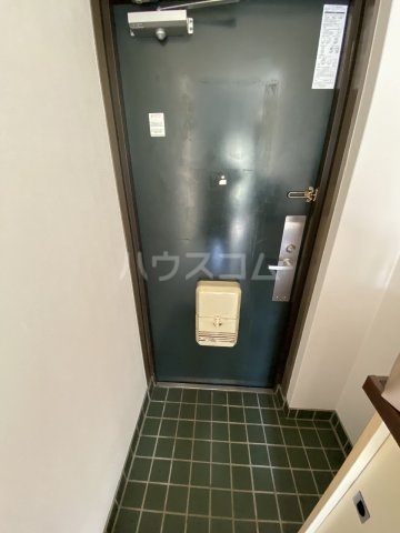 13/30 玄関