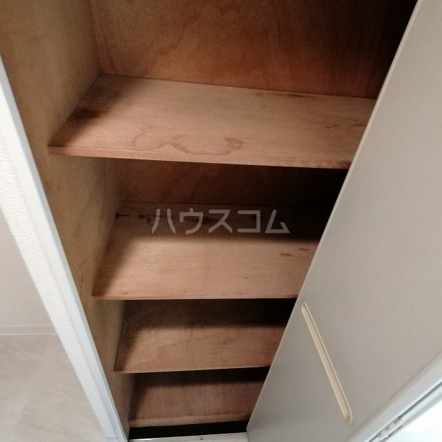 13/30 収納
