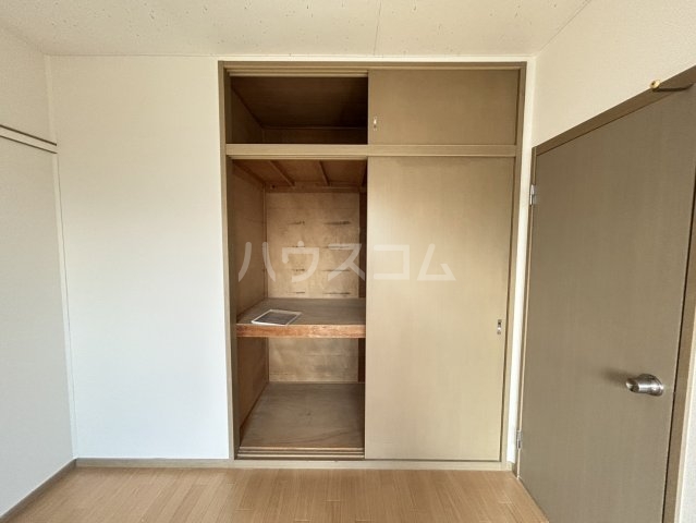 13/30 収納