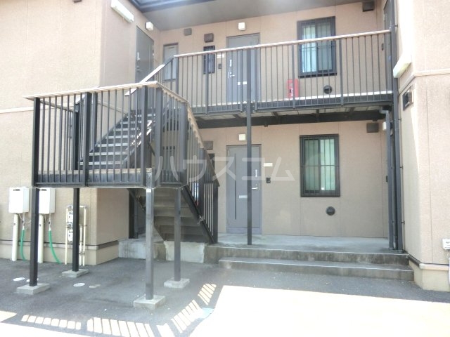 20/26 エントランス