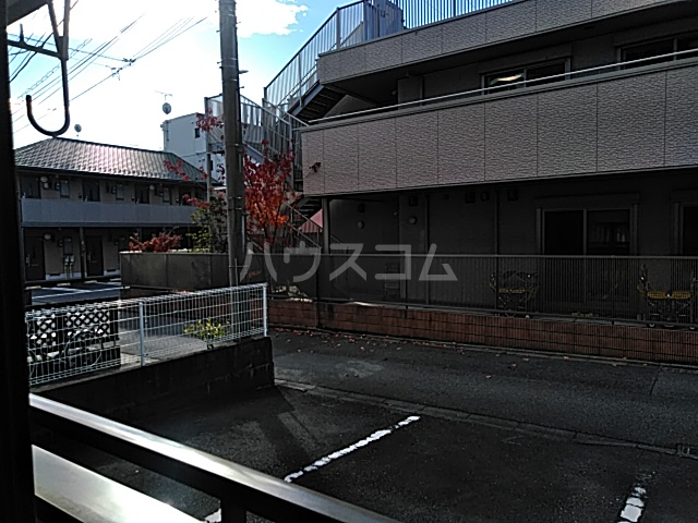 23/30 駐車場