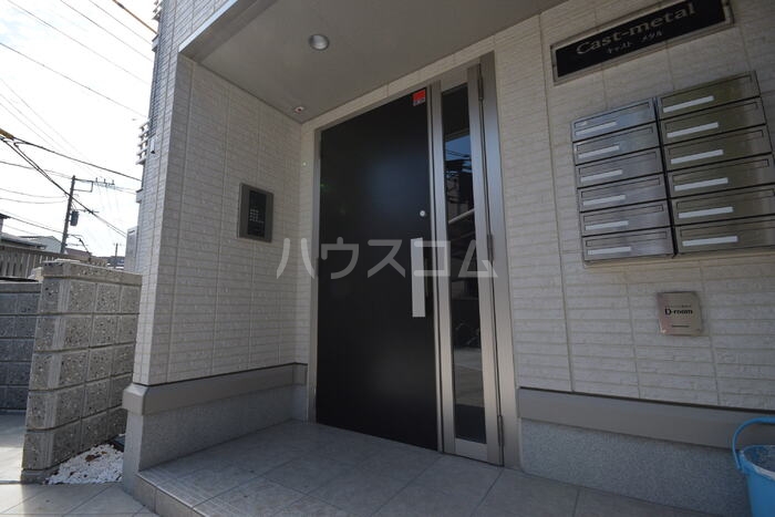 18/20 エントランス