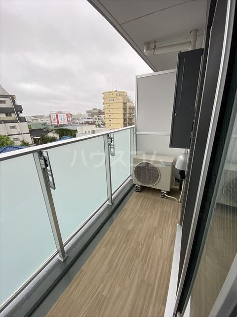 20/30 バルコニー