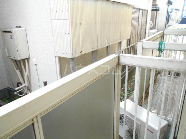 18/28 バルコニー