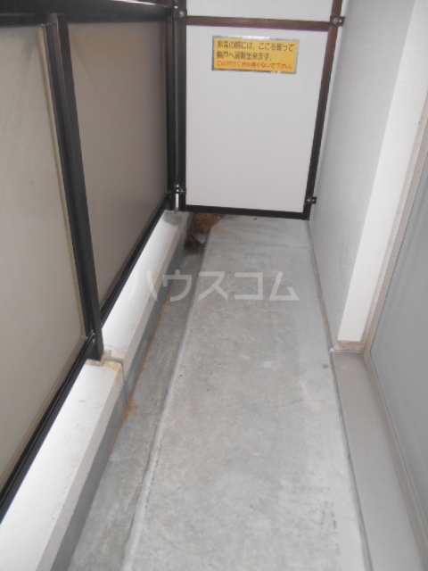 13/23 バルコニー