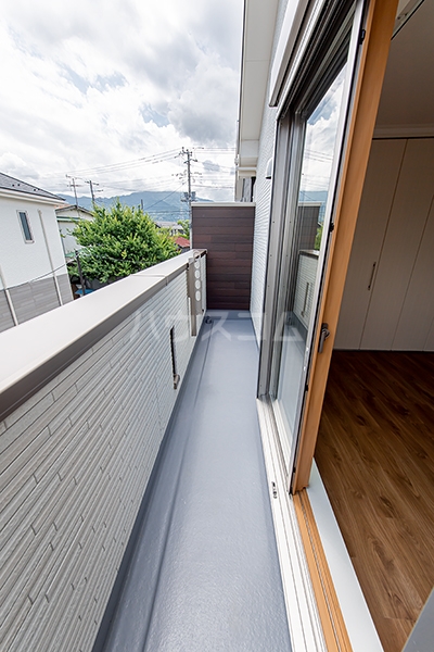26/30 バルコニー