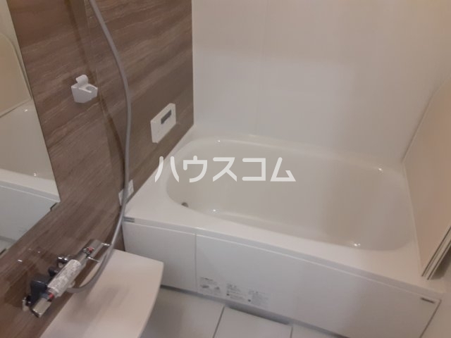 13/30 浴室